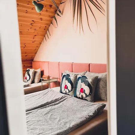 2 Stodoly Chillout Oda ve Kahvaltı Dziwnów