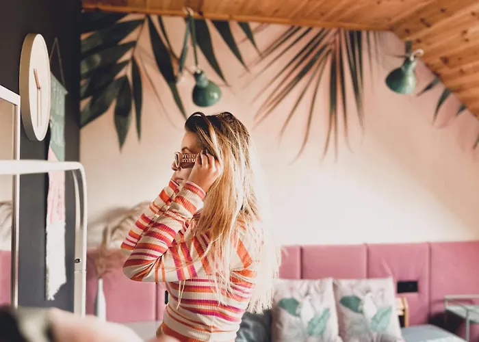 Nocleg ze śniadaniem 2 Stodoły Chillout 4*